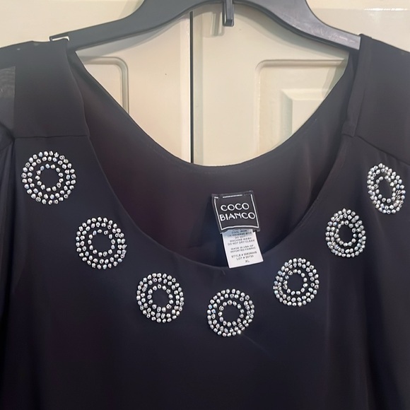 Dressy black blouse - Picture 4 of 5